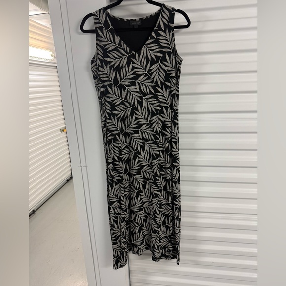 J. Jill Dresses & Skirts - J. Jill wearever collection black and White Leaf Maxi Dress size XS